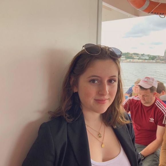 Meet your Posher, Sophie - Picture 1 of 1